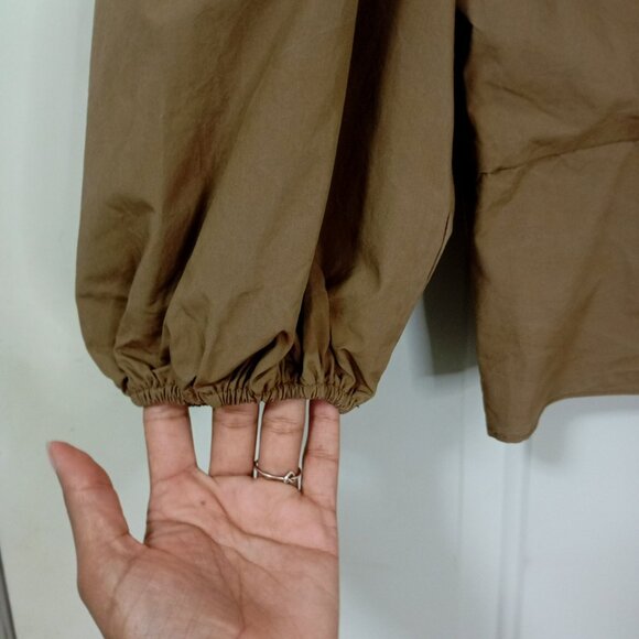 OlivaCeous Top Size M Ruched Sleeve & Draped Sash Detail One-Shoulder - Picture 3 of 13